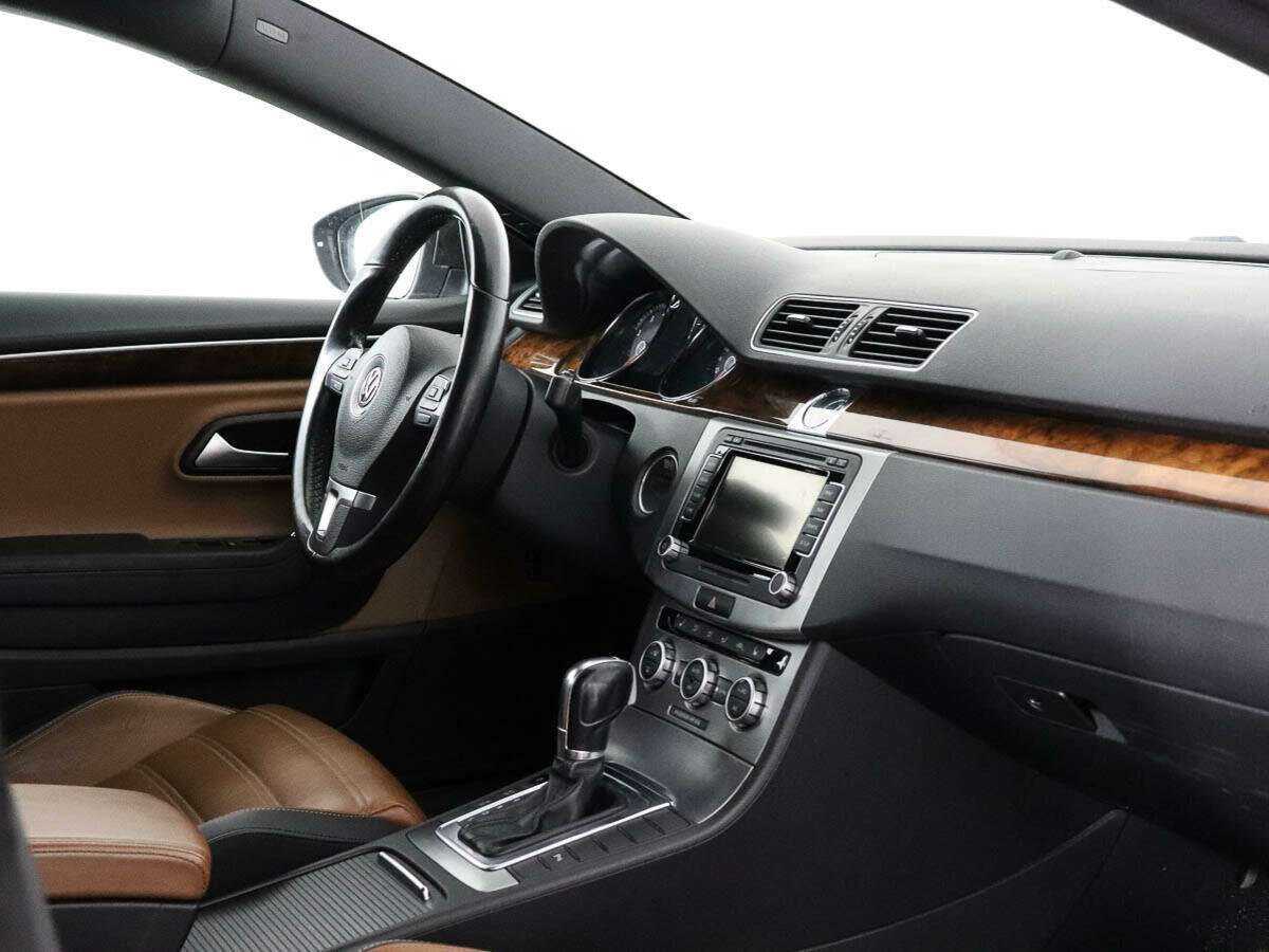 Купить Volkswagen Passat CC с пробегом. Фото: #6