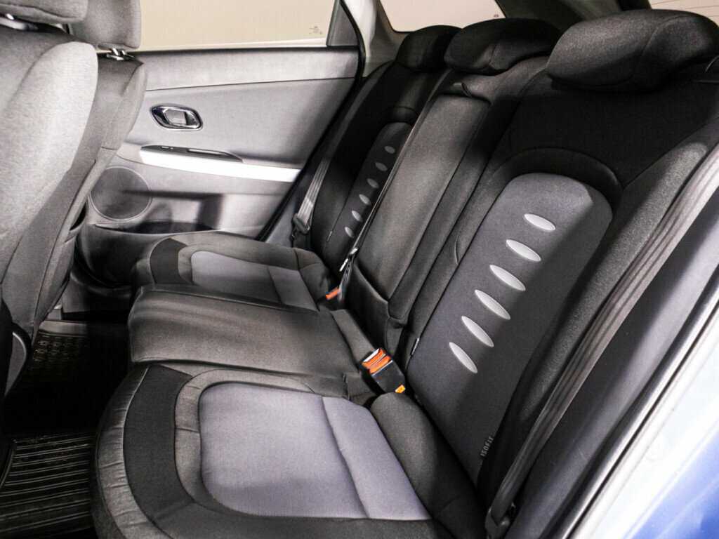 Купить Kia Ceed с пробегом. Фото: #9