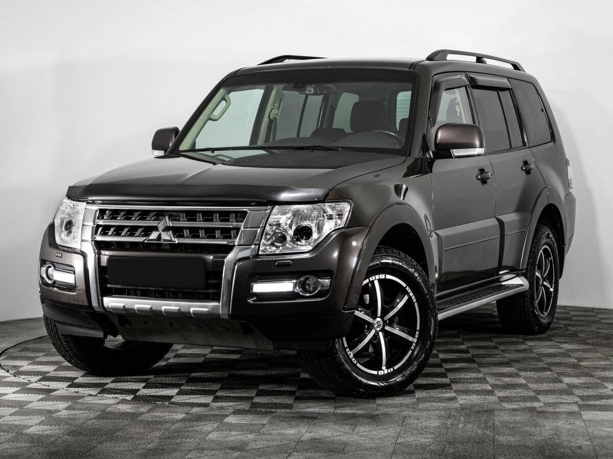 Купить Mitsubishi Pajero с пробегом. Фото: #0