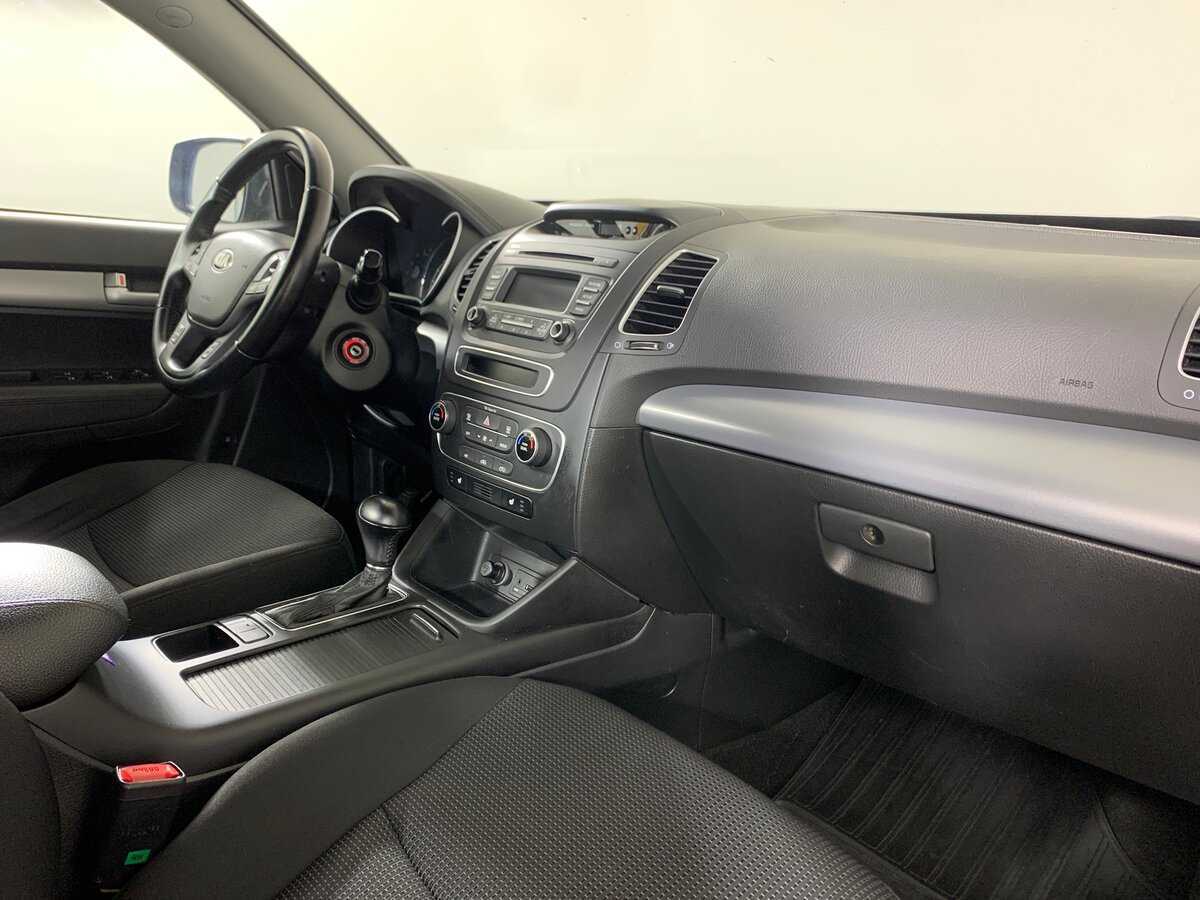 Купить Kia Sorento с пробегом. Фото: #13