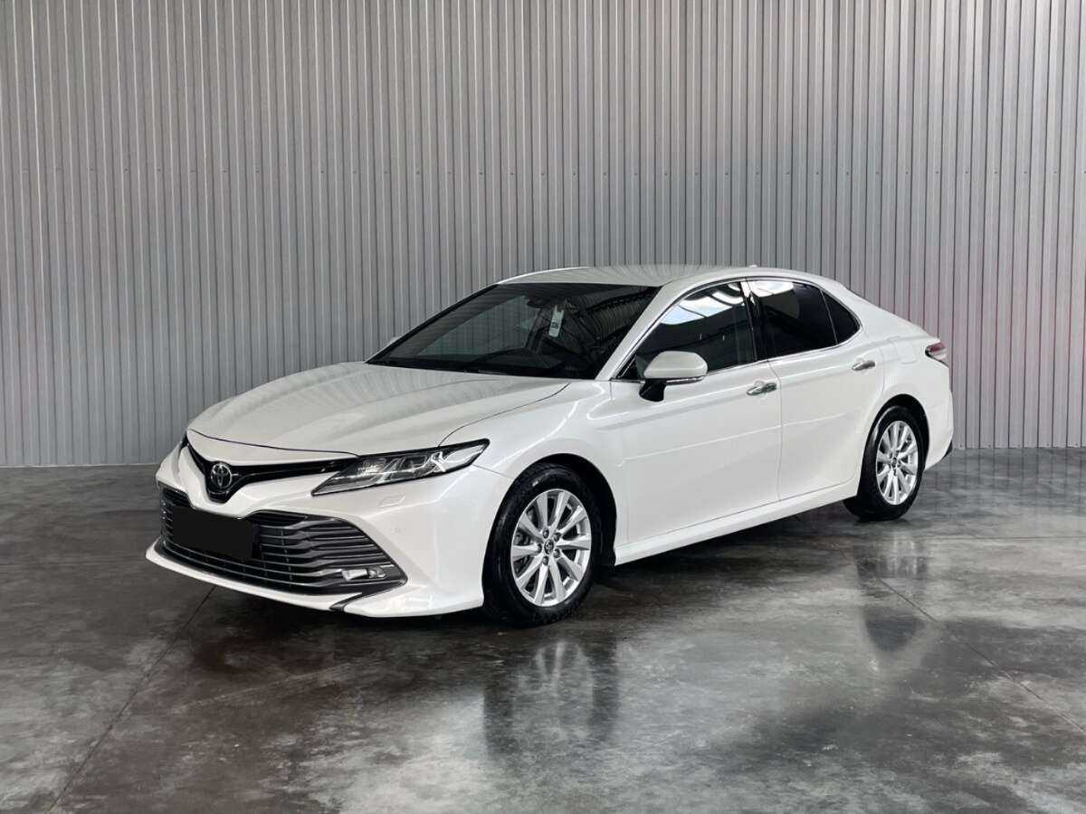 Купить Toyota Camry с пробегом. Фото: #0