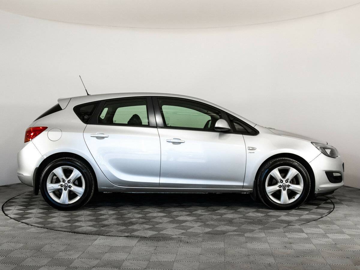 Купить Opel Astra с пробегом. Фото: #3