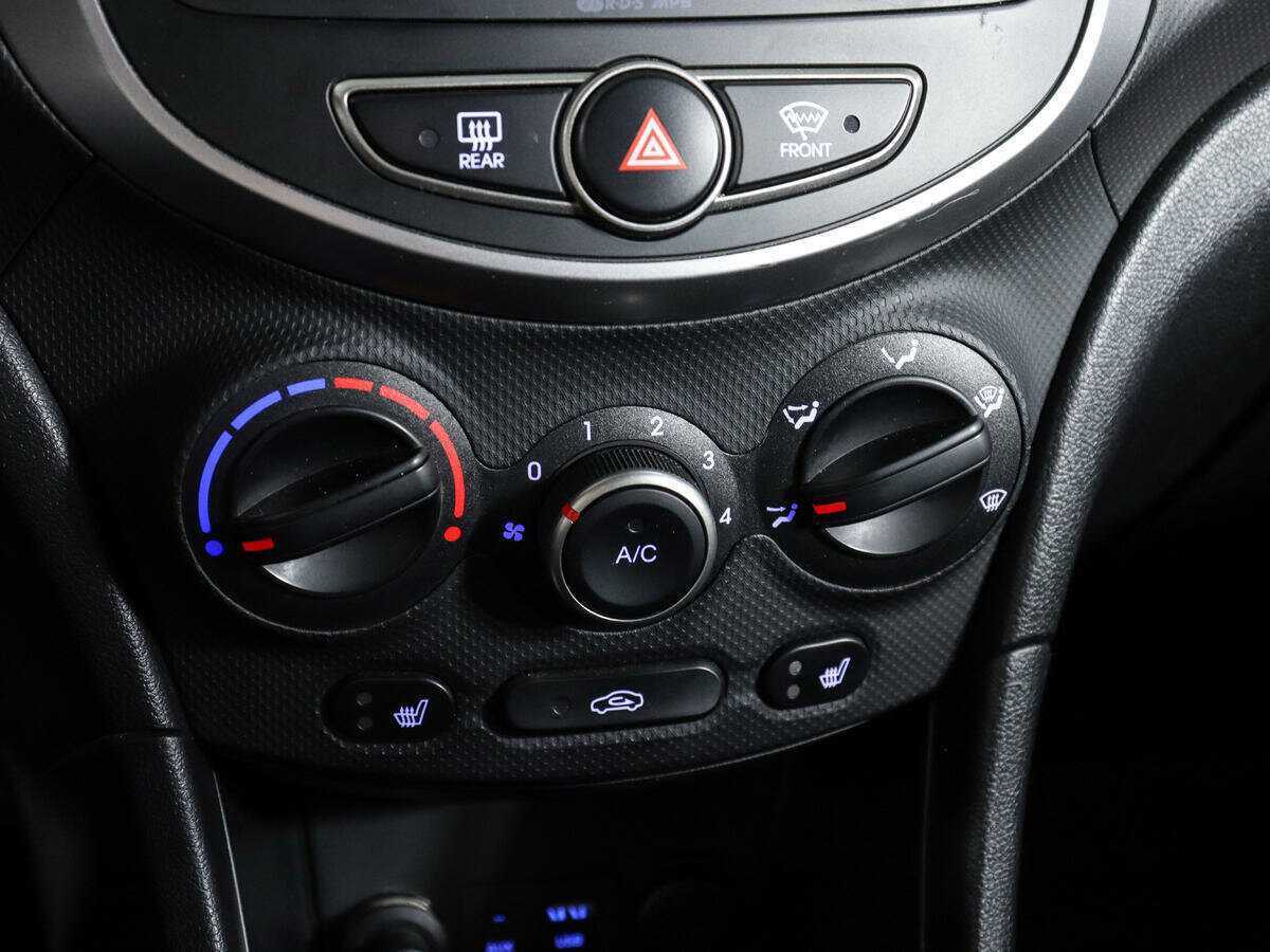 Купить Hyundai Solaris с пробегом. Фото: #16