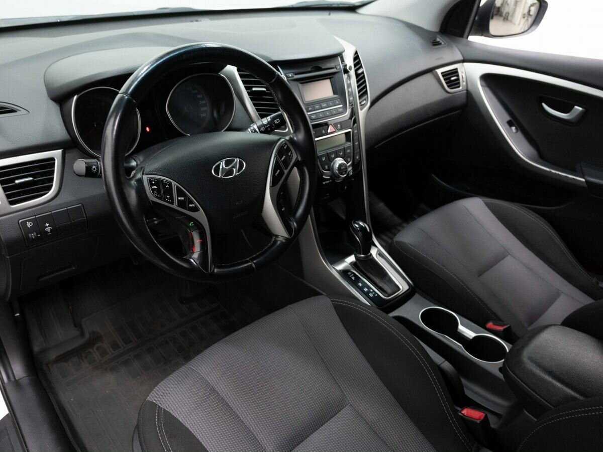 Купить Hyundai i30 с пробегом. Фото: #6