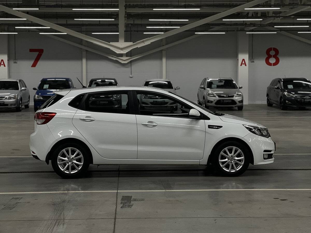 Купить Kia Rio с пробегом. Фото: #3