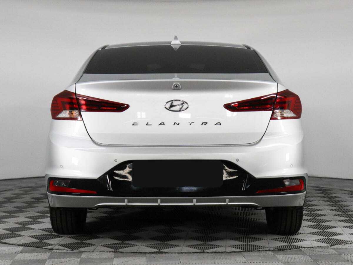 Купить Hyundai Elantra с пробегом. Фото: #5