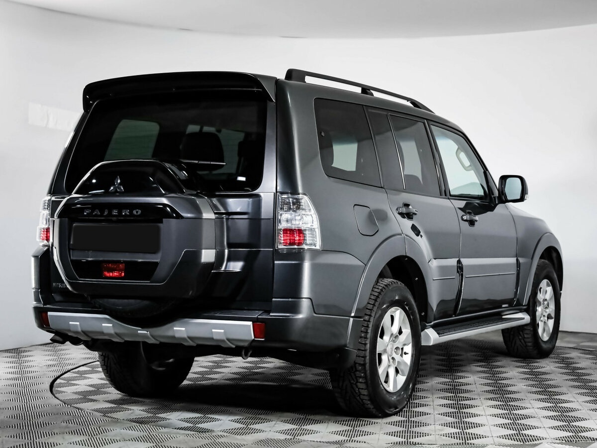 Купить Mitsubishi Pajero с пробегом. Фото: #4