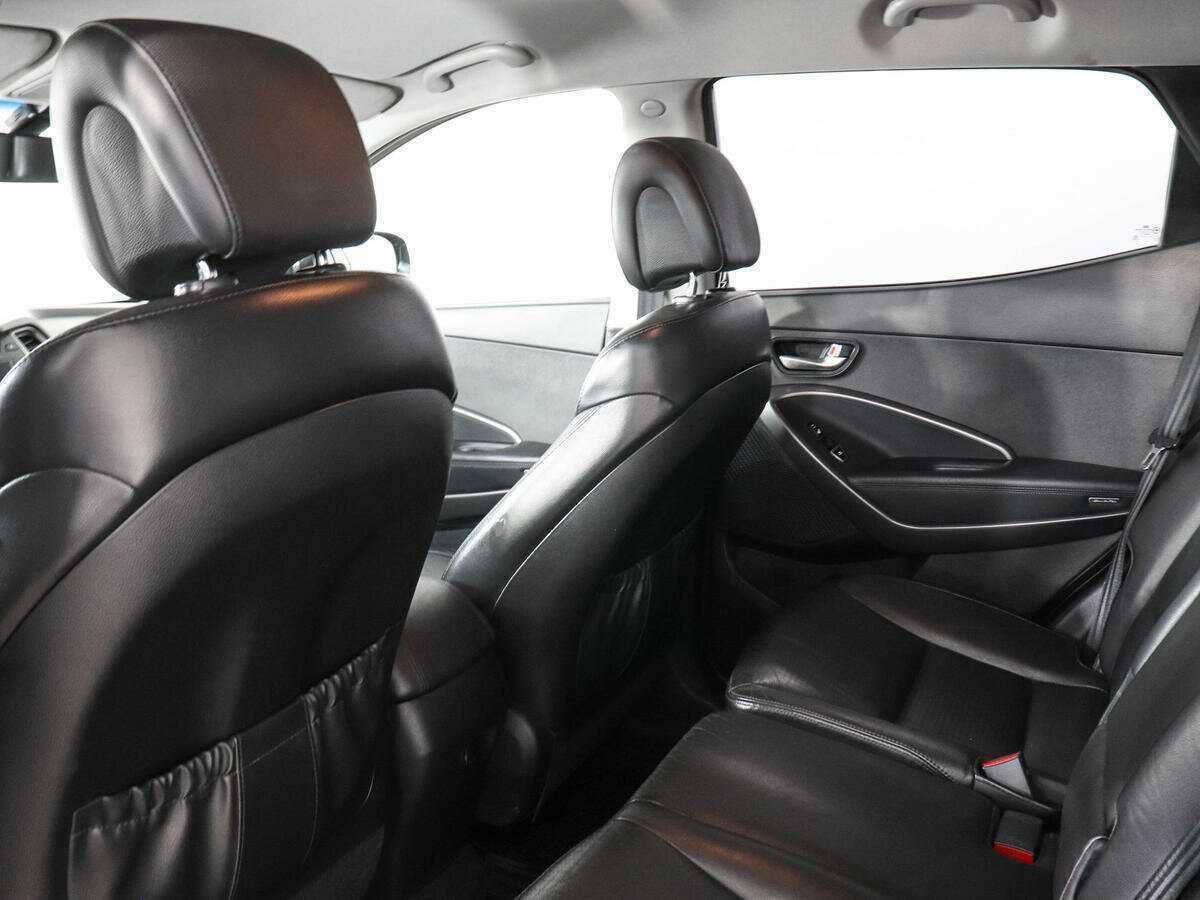 Купить Hyundai Santa Fe с пробегом. Фото: #11
