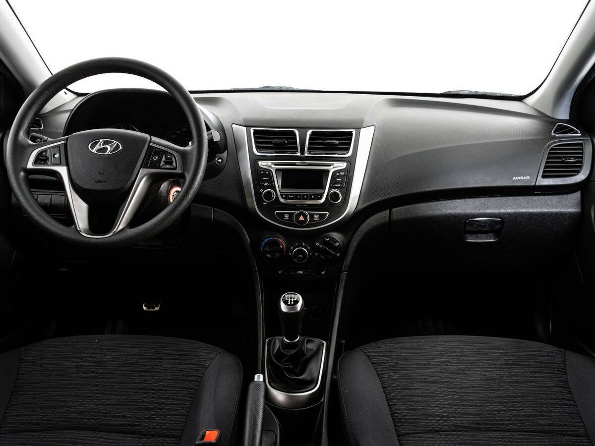 Купить Hyundai Solaris с пробегом. Фото: #7