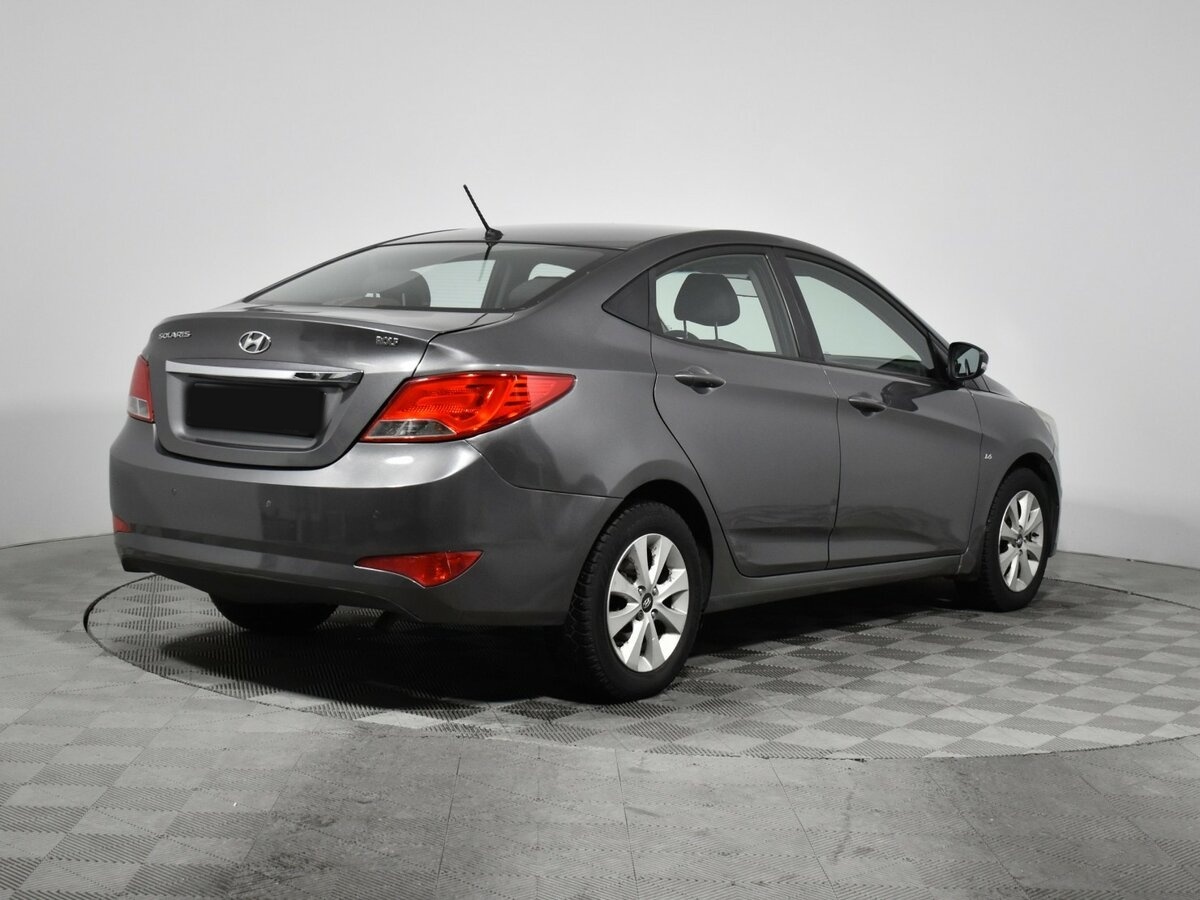 Купить Hyundai Solaris с пробегом. Фото: #4