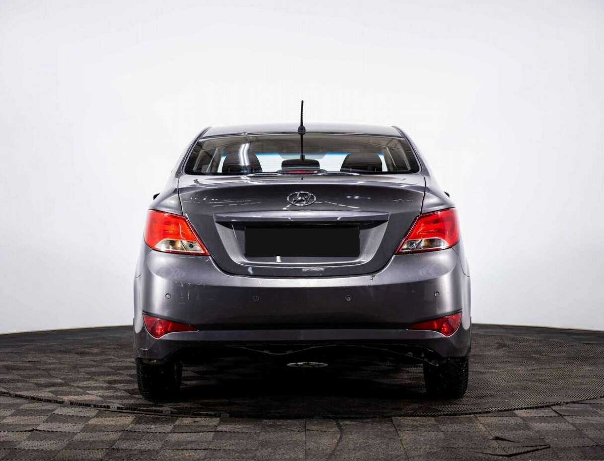 Купить Hyundai Solaris с пробегом. Фото: #4