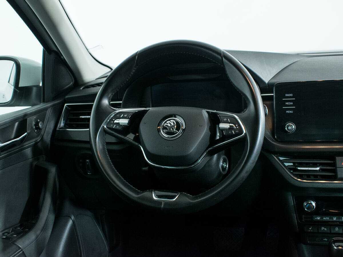 Купить Skoda Rapid с пробегом. Фото: #13