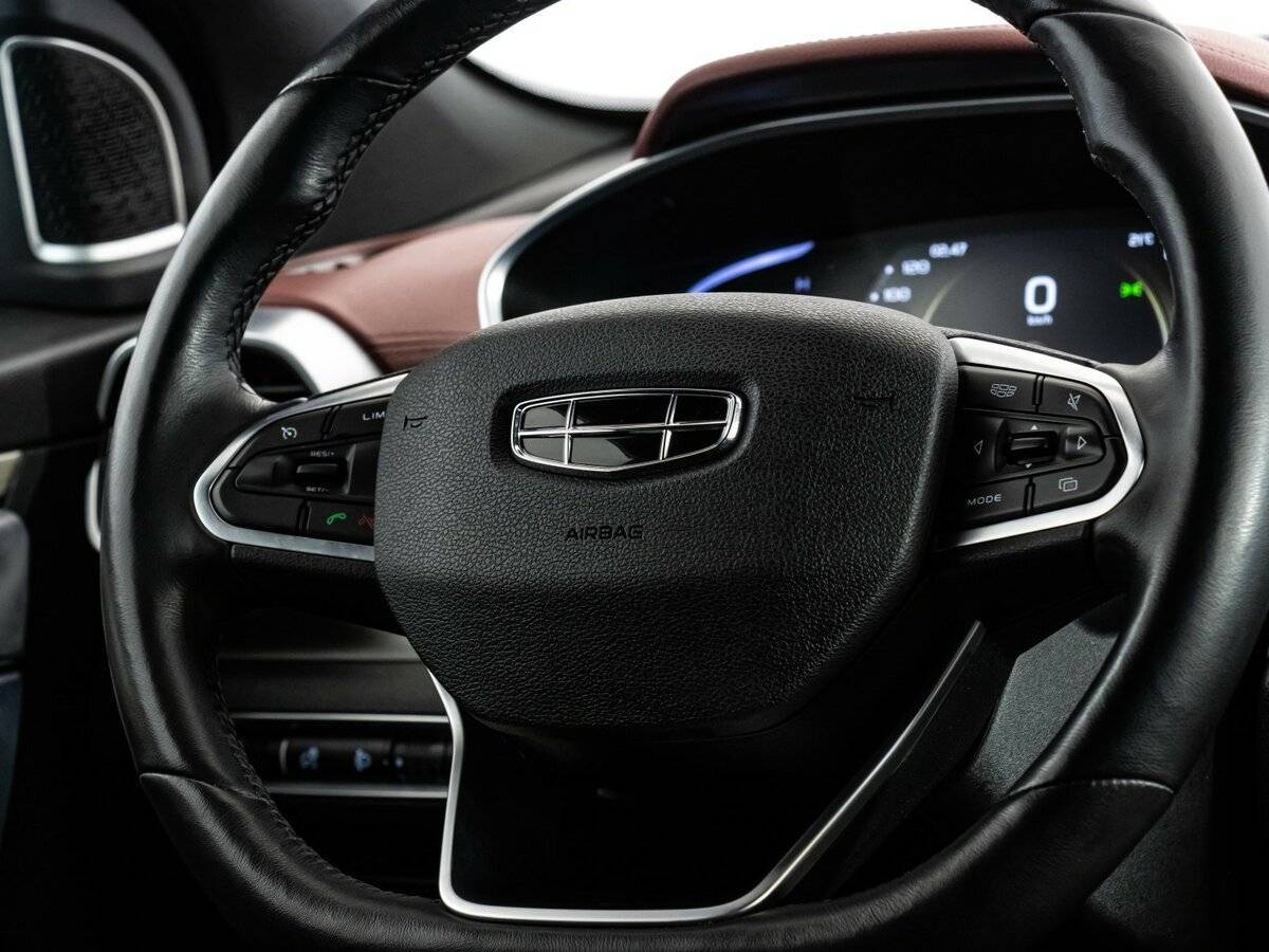 Купить Geely Coolray с пробегом. Фото: #8