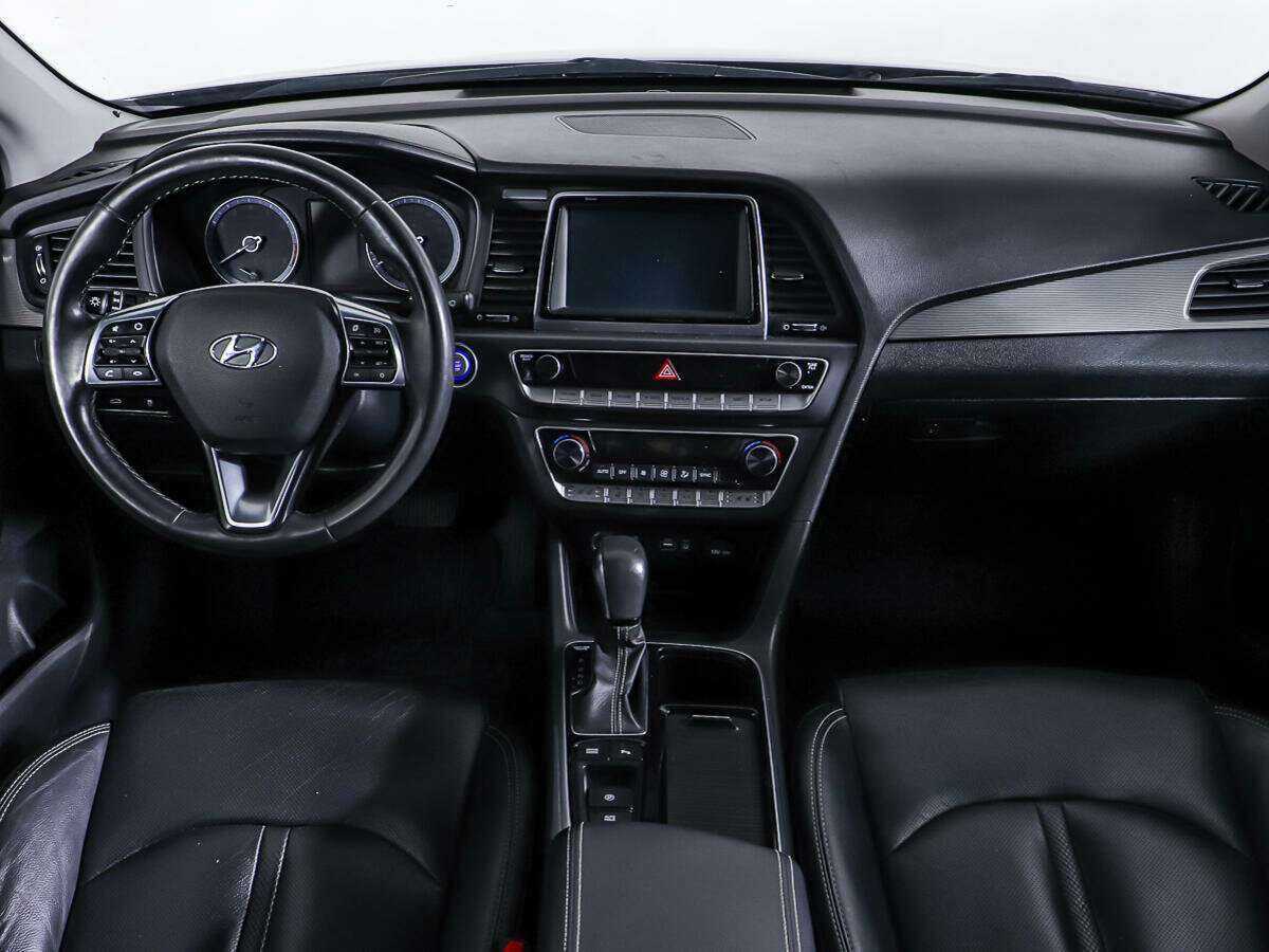Купить Hyundai Sonata с пробегом. Фото: #10