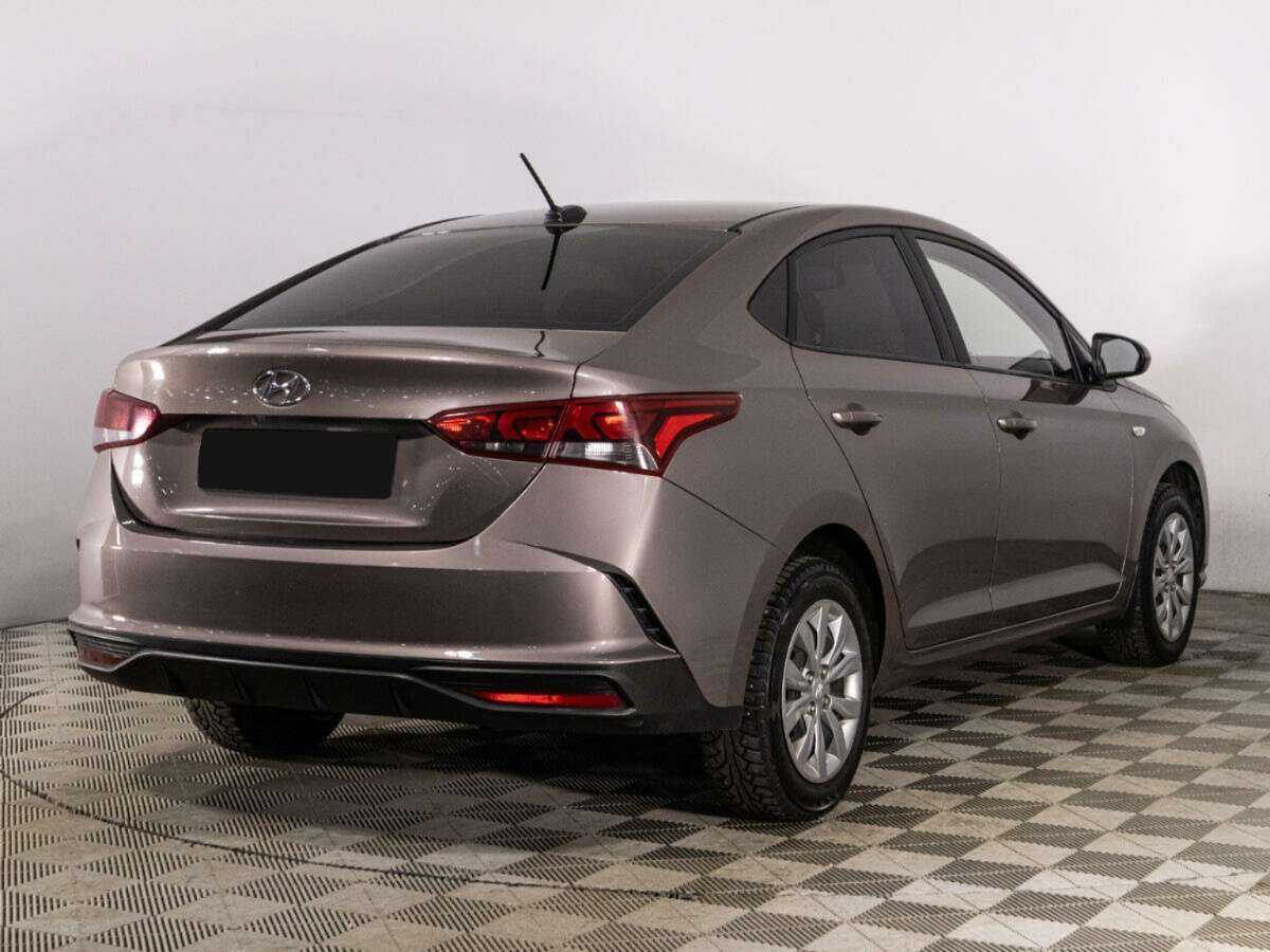 Купить Hyundai Solaris с пробегом. Фото: #4