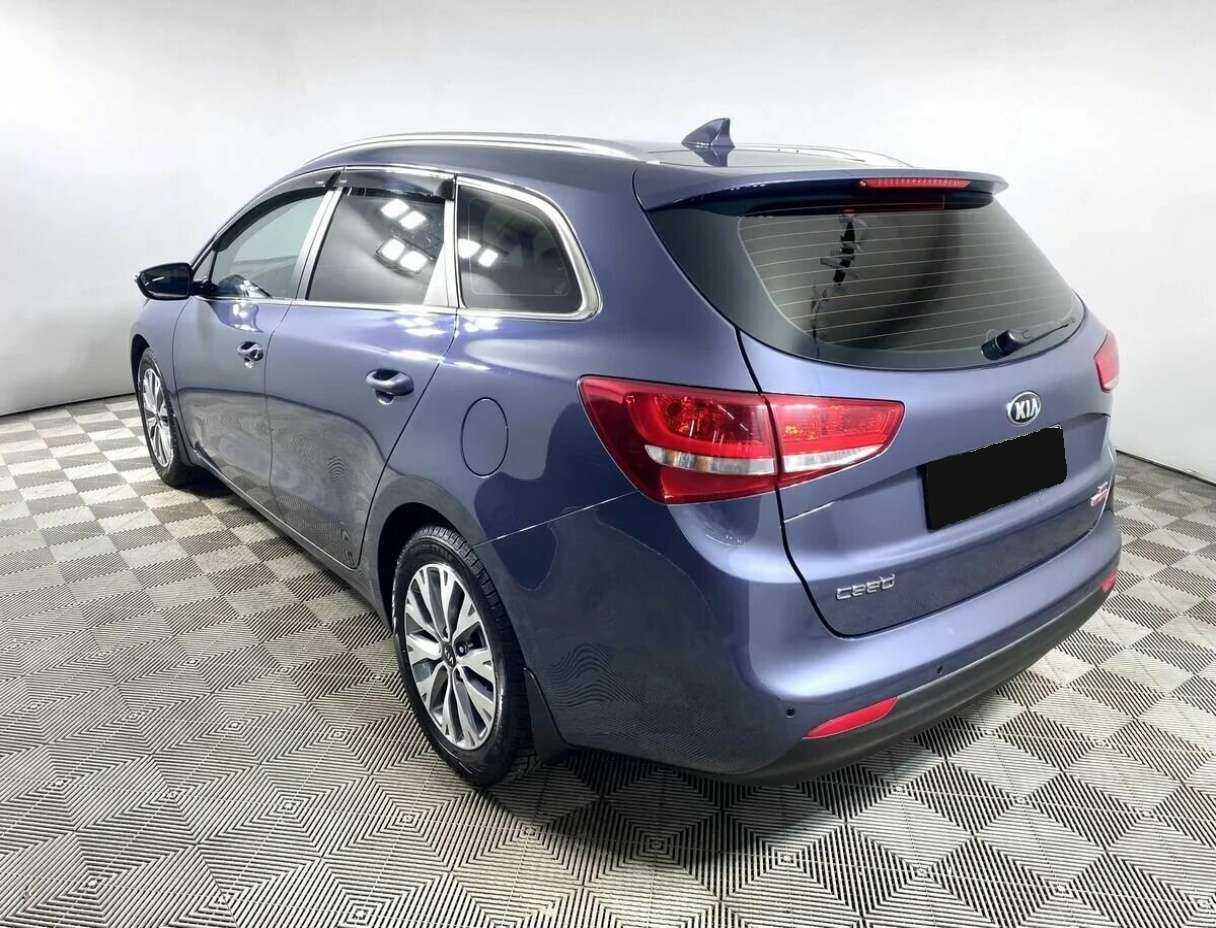 Купить Kia Ceed с пробегом. Фото: #6