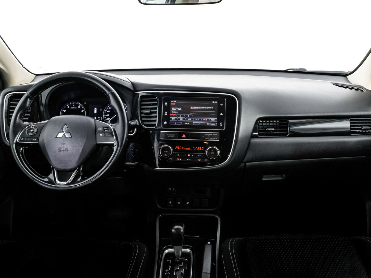 Купить Mitsubishi Outlander с пробегом. Фото: #7
