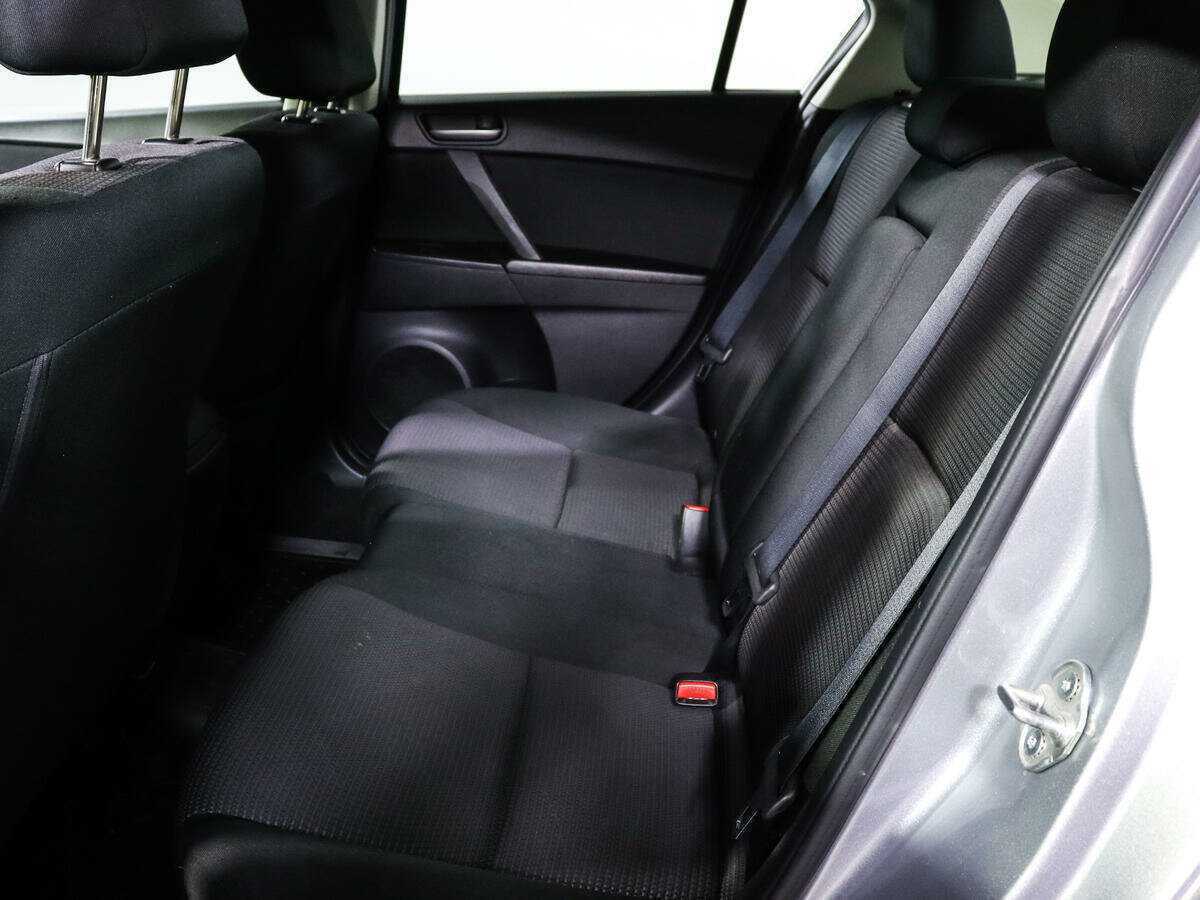 Купить Mazda 3 с пробегом. Фото: #9