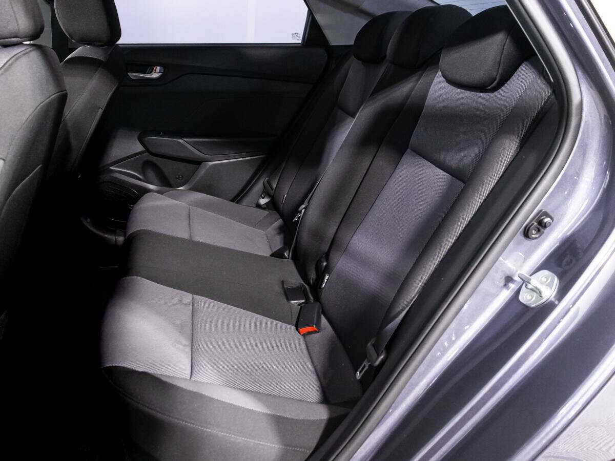 Купить Hyundai Solaris с пробегом. Фото: #9