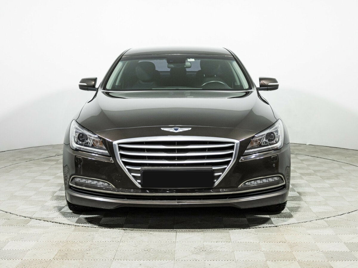 Купить Hyundai Genesis с пробегом. Фото: #1
