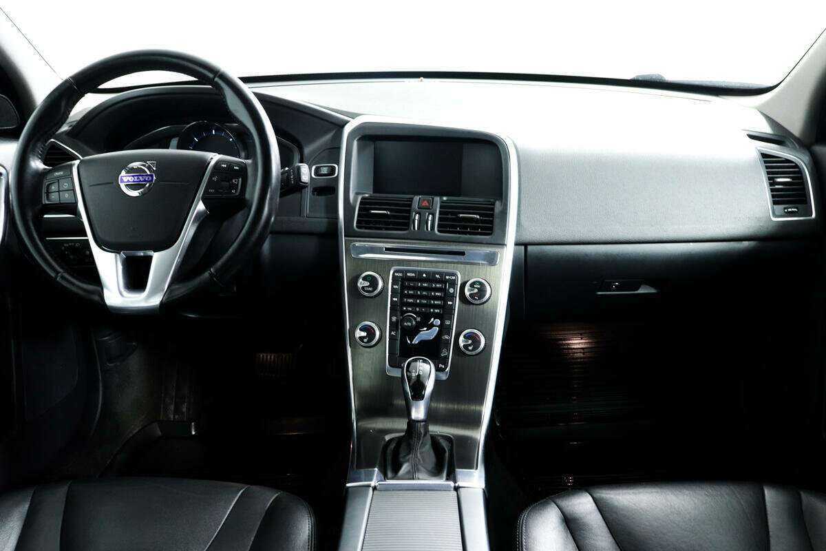 Купить Volvo XC60 с пробегом. Фото: #10