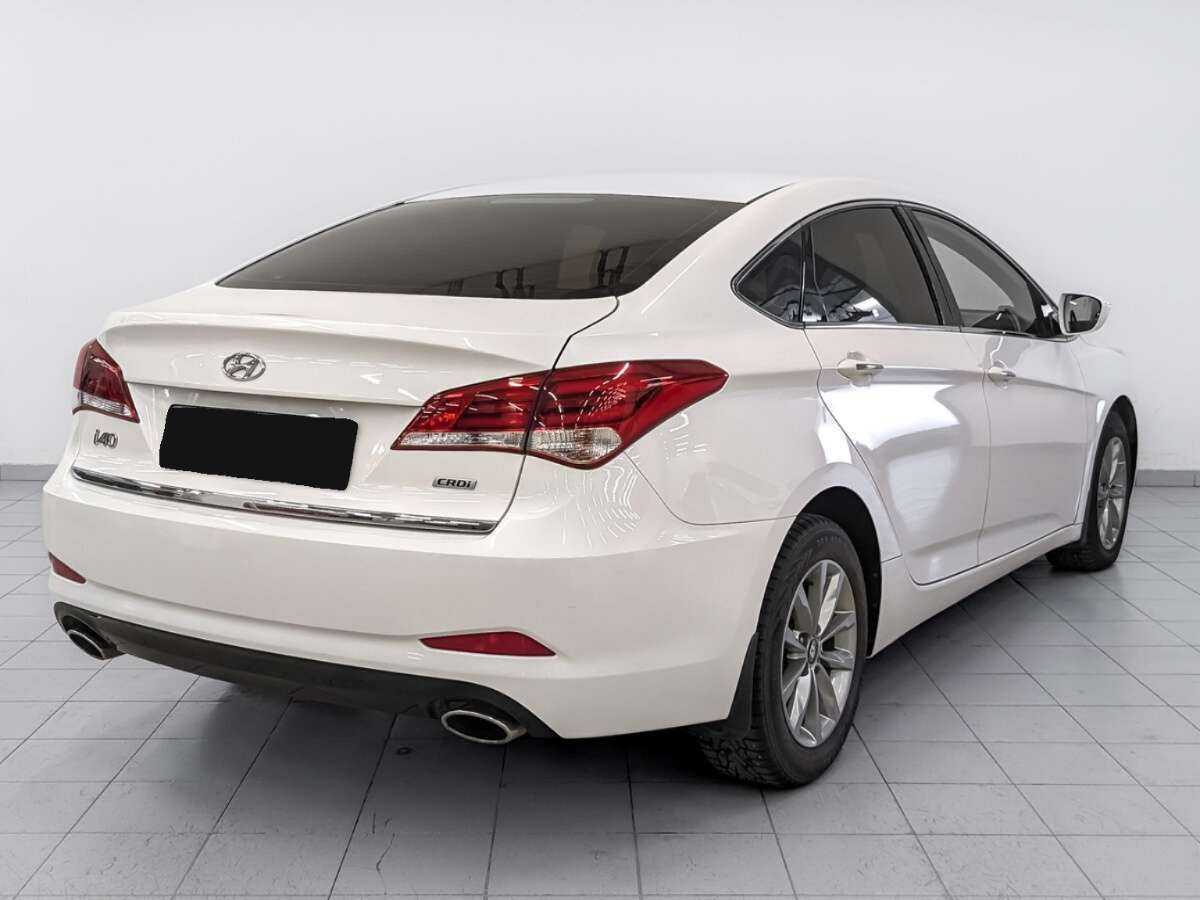 Купить Hyundai i40 с пробегом. Фото: #4
