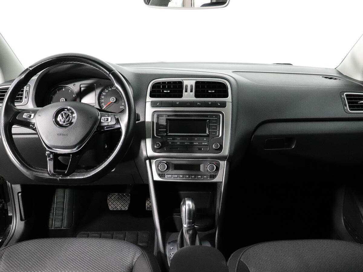 Купить Volkswagen Polo с пробегом. Фото: #12