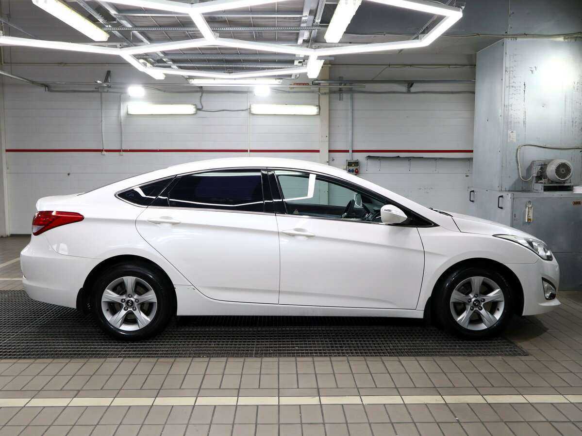 Купить Hyundai i40 с пробегом. Фото: #11