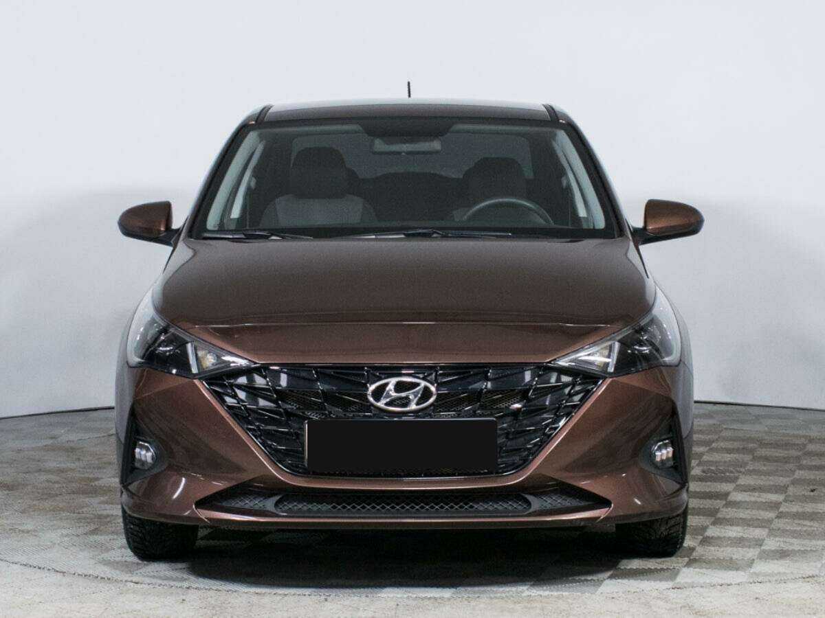 Купить Hyundai Solaris с пробегом. Фото: #1