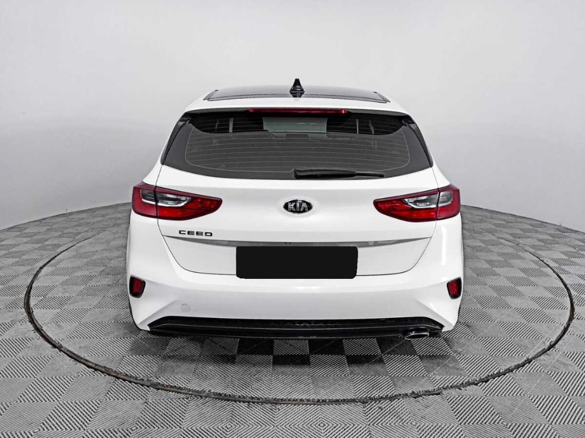 Купить Kia Ceed с пробегом. Фото: #5