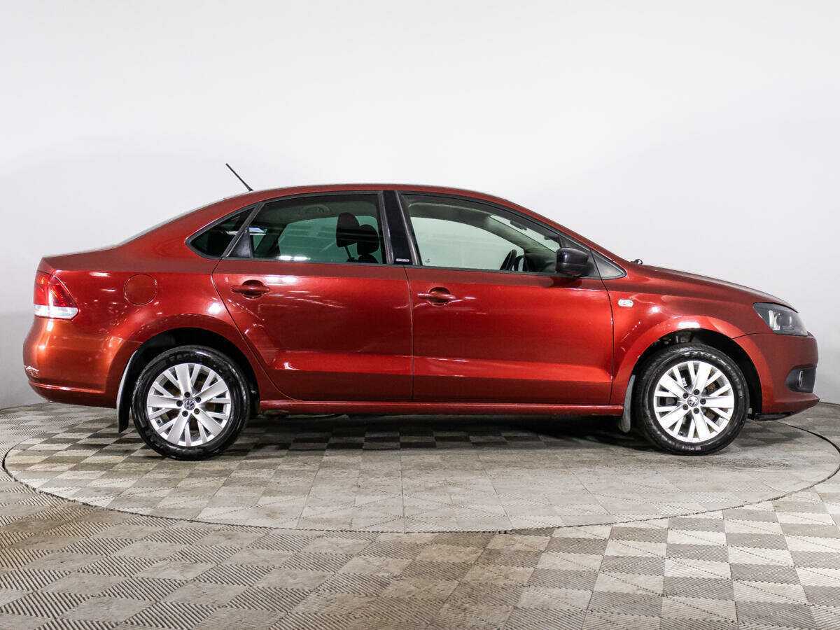 Купить Volkswagen Polo с пробегом. Фото: #3