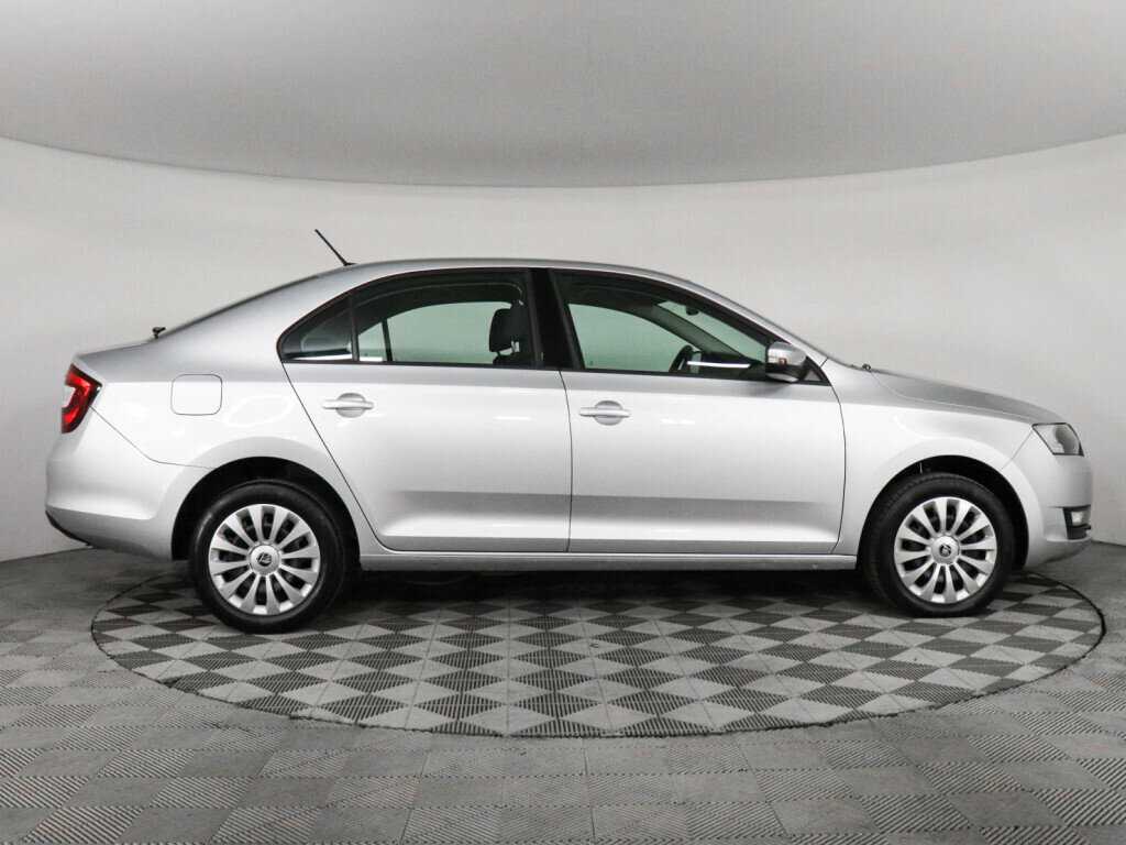 Купить Skoda Rapid с пробегом. Фото: #3