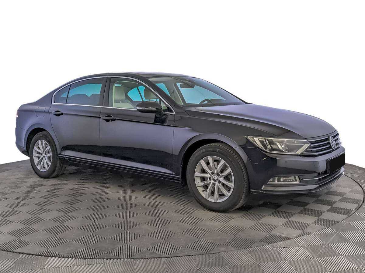 Купить Volkswagen Passat с пробегом. Фото: #2