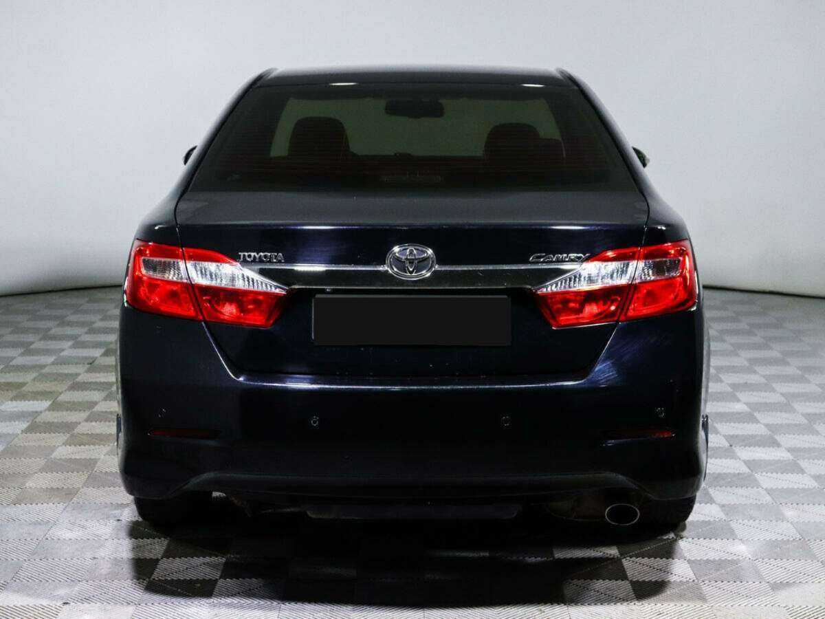 Купить Toyota Camry с пробегом. Фото: #4