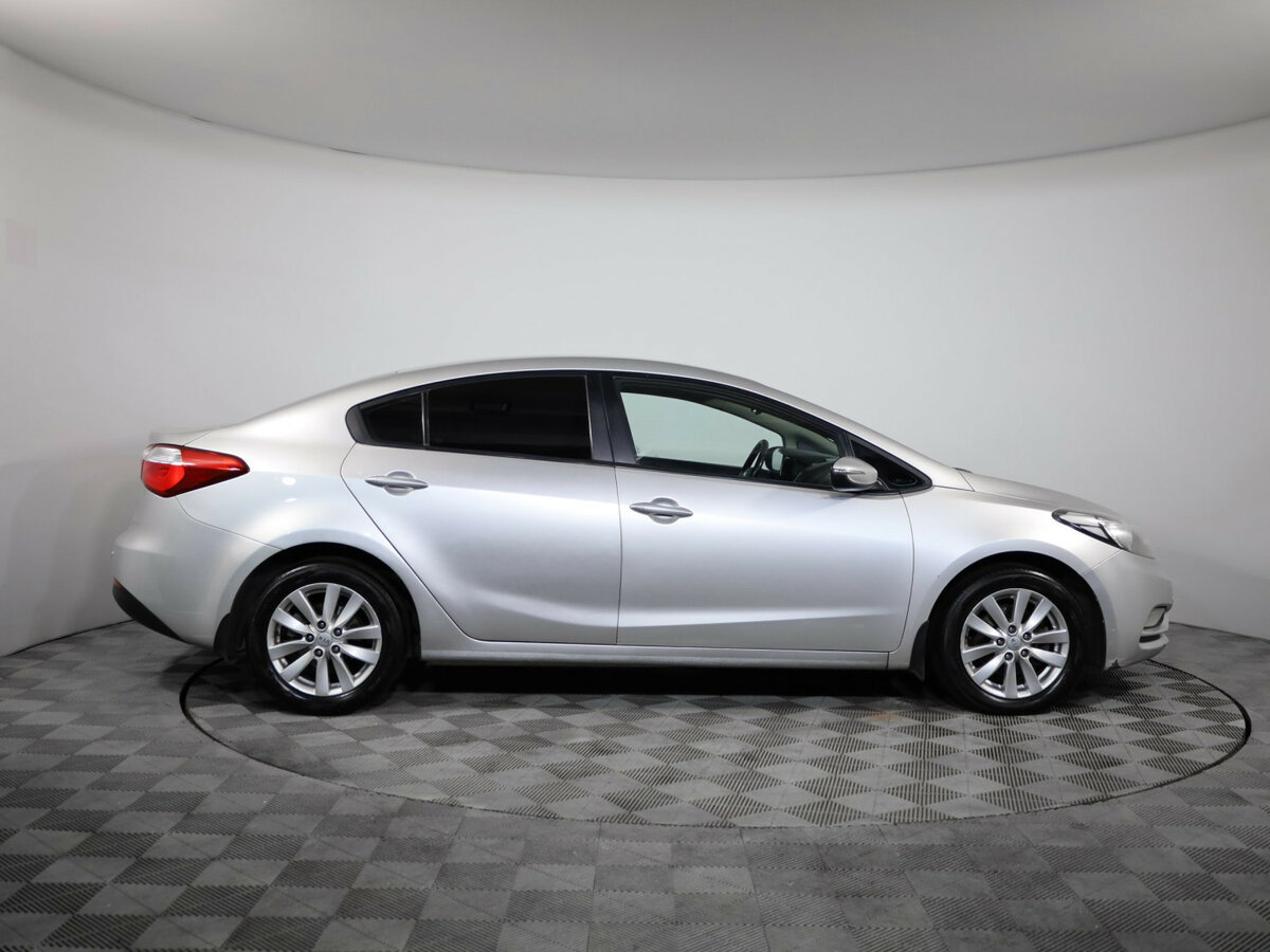 Купить Kia Cerato с пробегом. Фото: #3