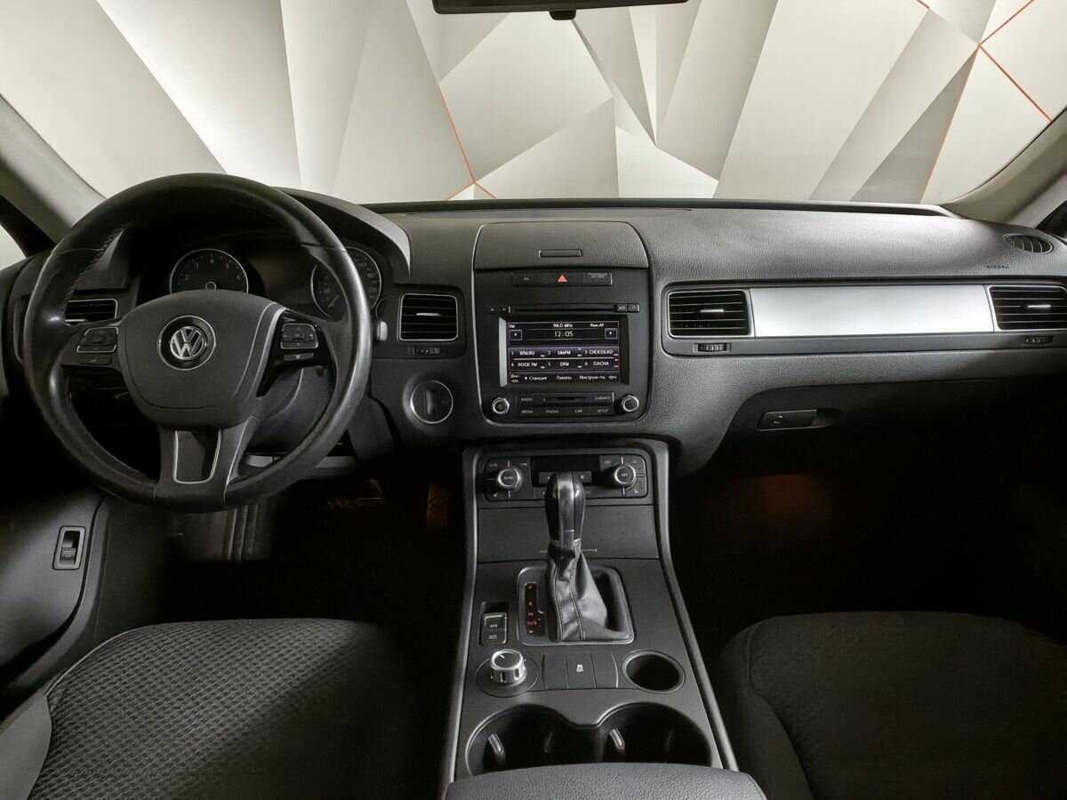 Купить Volkswagen Touareg с пробегом. Фото: #8