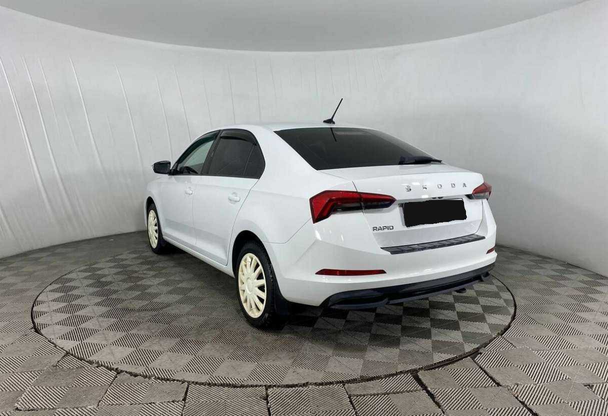 Купить Skoda Rapid с пробегом. Фото: #6