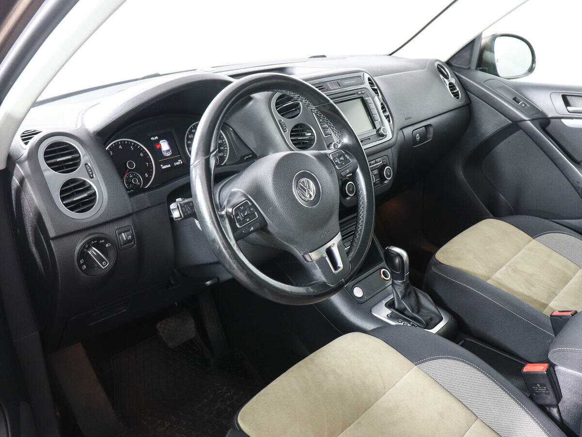 Купить Volkswagen Tiguan с пробегом. Фото: #6