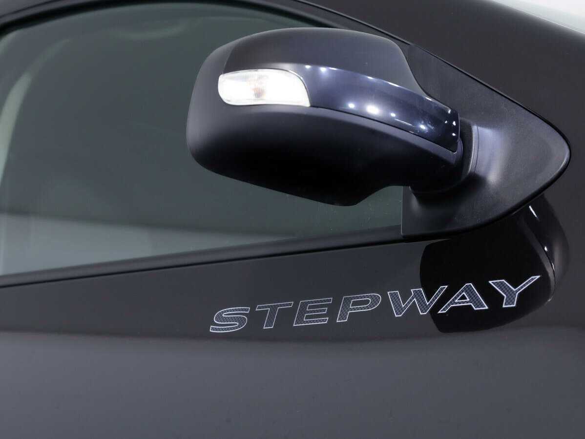 Купить Renault Sandero с пробегом. Фото: #6