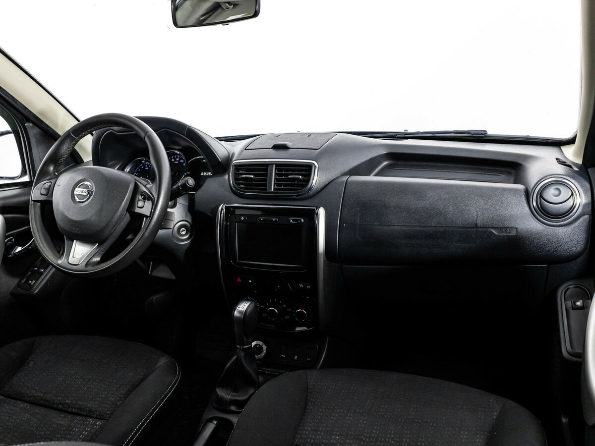 Купить Nissan Terrano с пробегом. Фото: #6