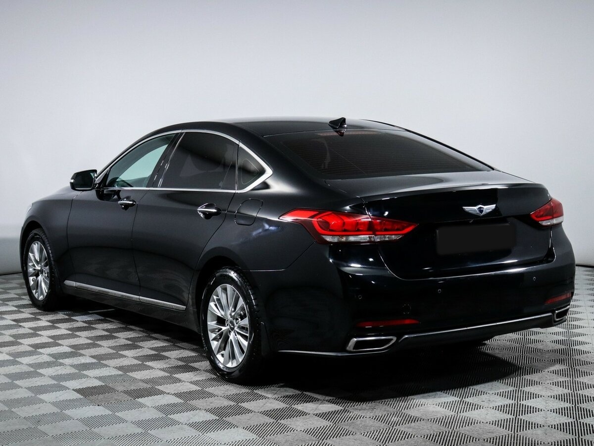 Купить Hyundai Genesis с пробегом. Фото: #5
