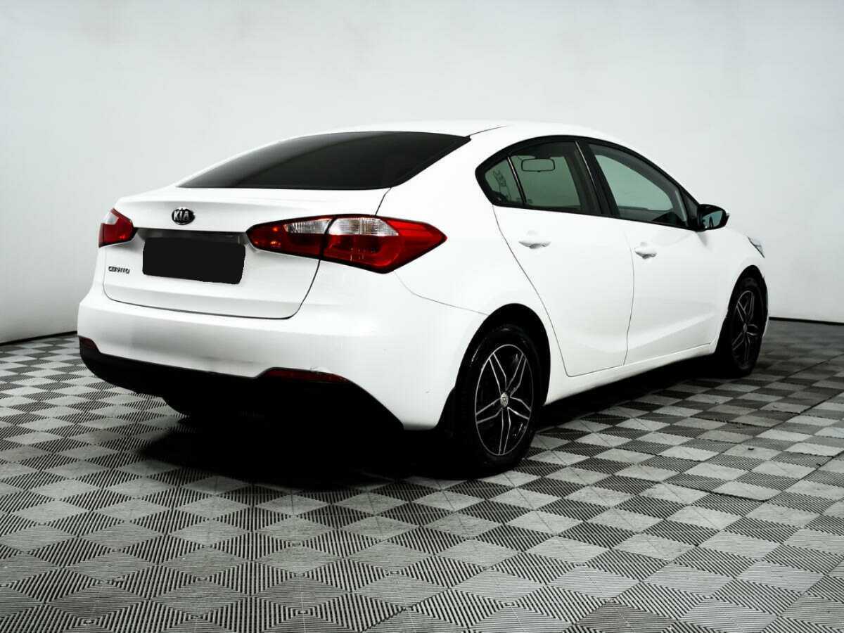 Купить Kia Cerato с пробегом. Фото: #4