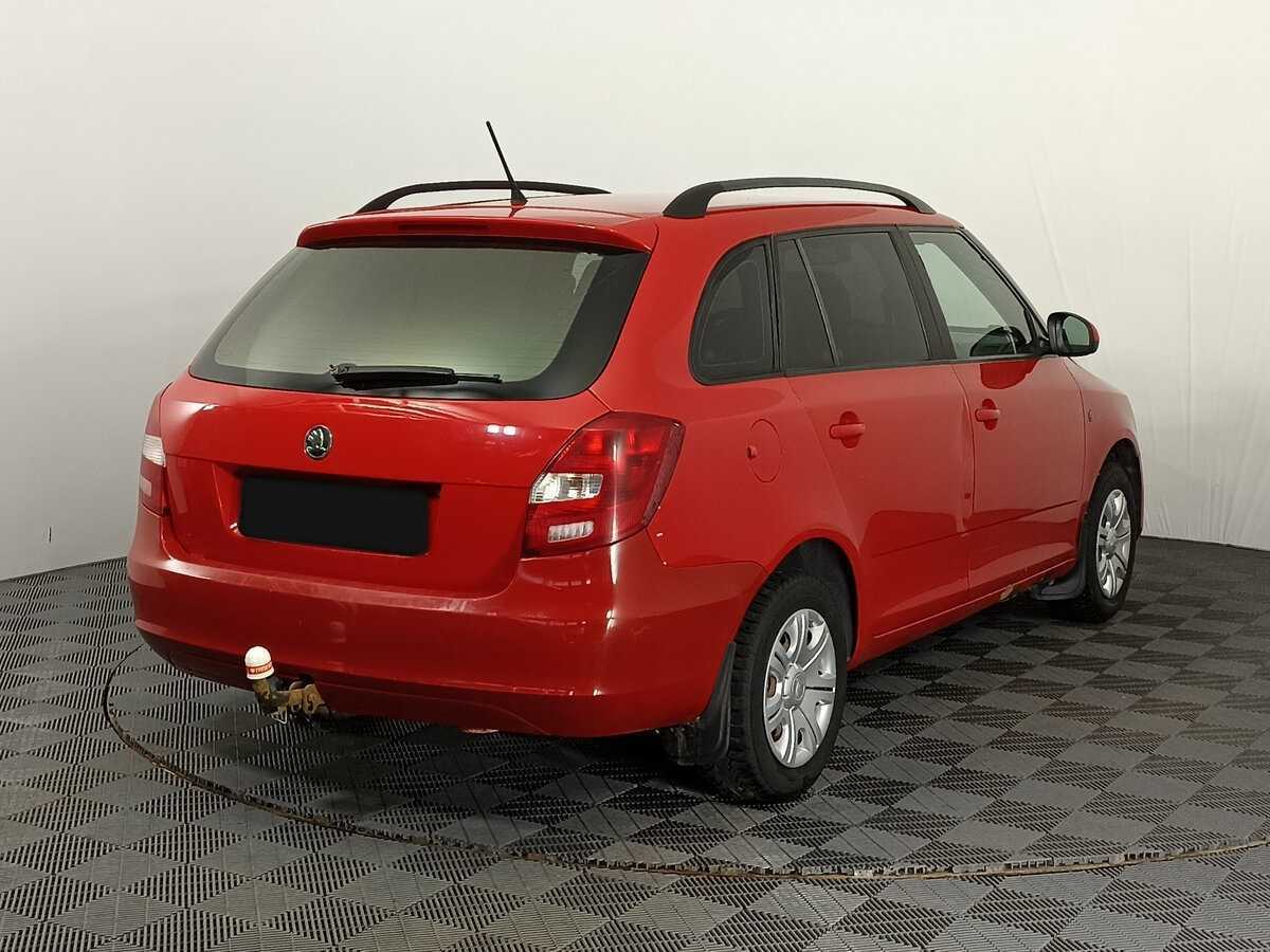 Купить Skoda Fabia с пробегом. Фото: #4