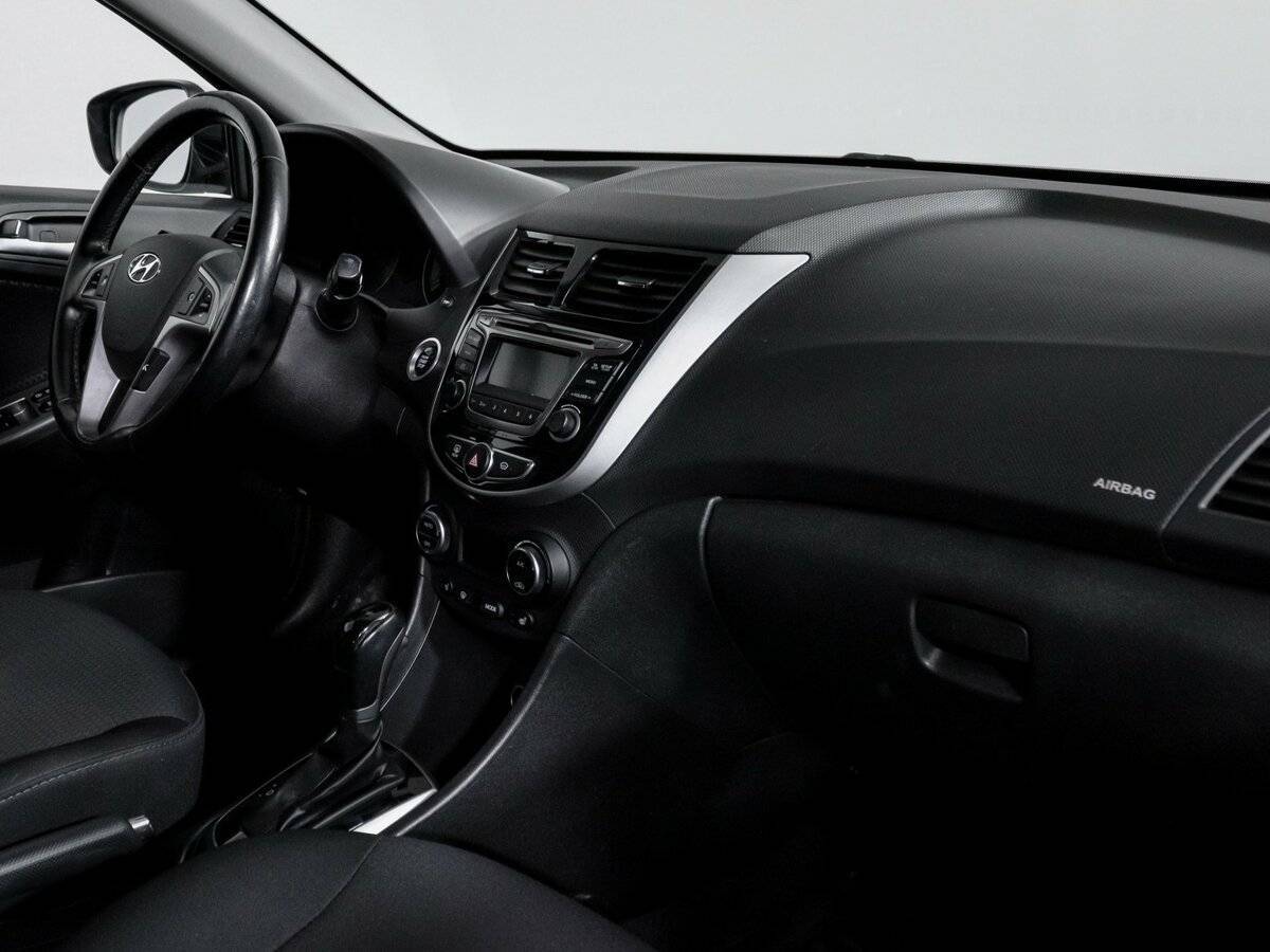 Купить Hyundai Solaris с пробегом. Фото: #5