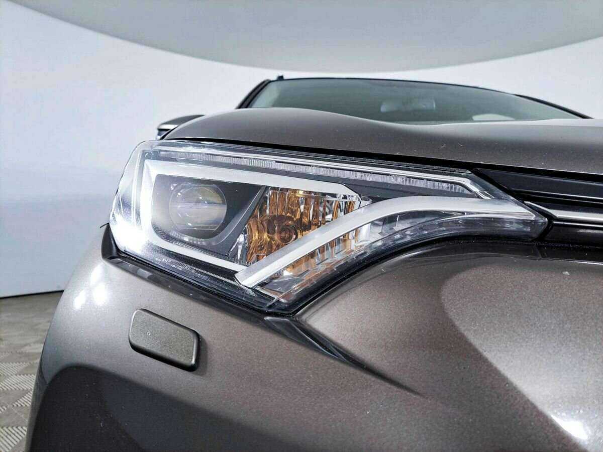 Купить Toyota RAV4 с пробегом. Фото: #15