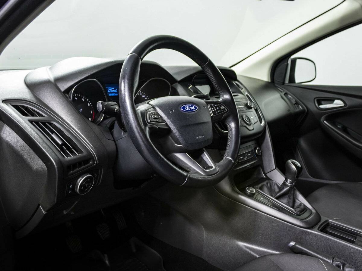 Купить Ford Focus с пробегом. Фото: #9