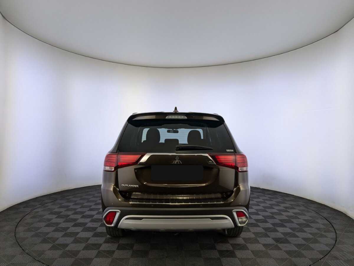 Купить Mitsubishi Outlander с пробегом. Фото: #5