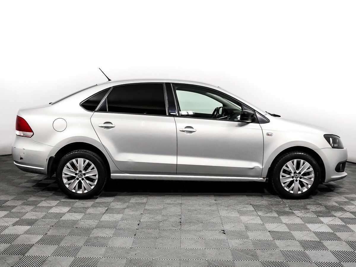 Купить Volkswagen Polo с пробегом. Фото: #3