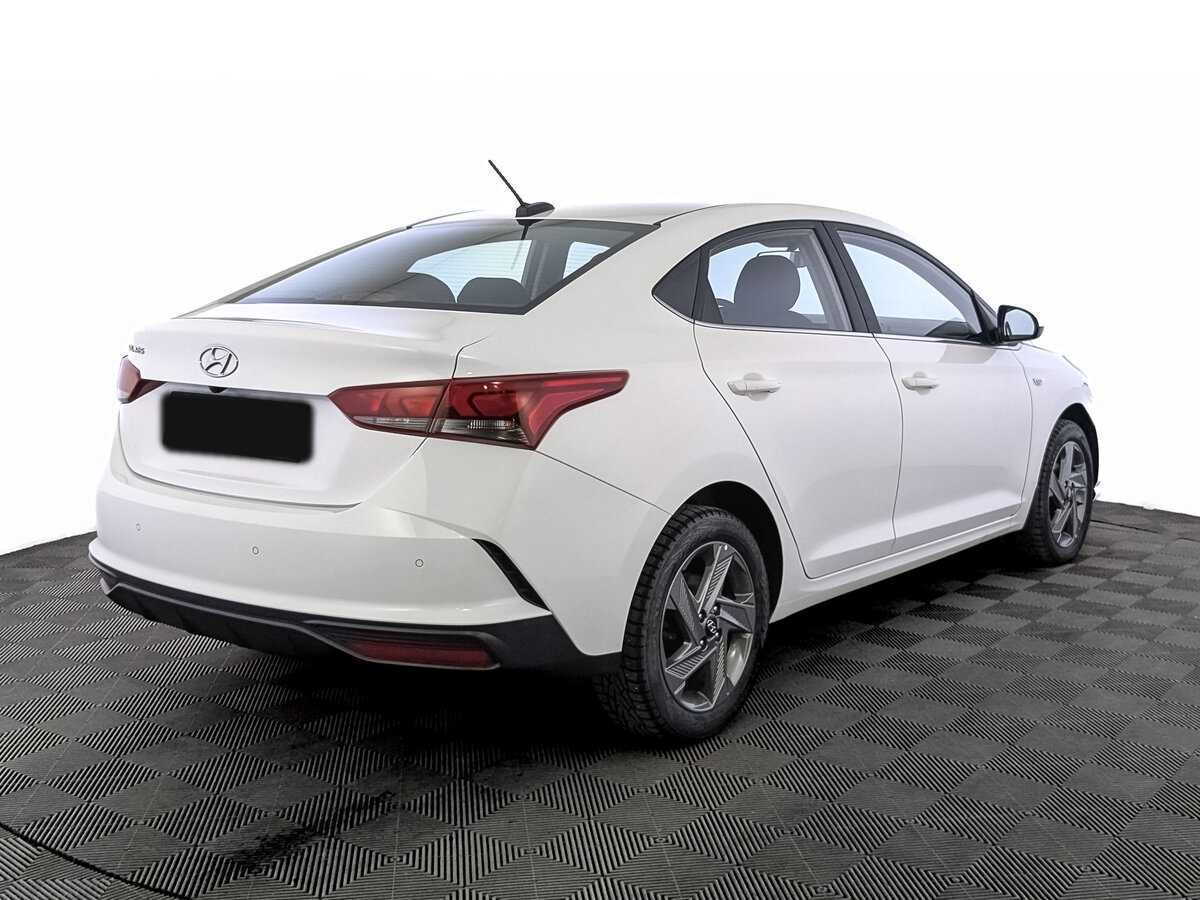 Купить Hyundai Solaris с пробегом. Фото: #4