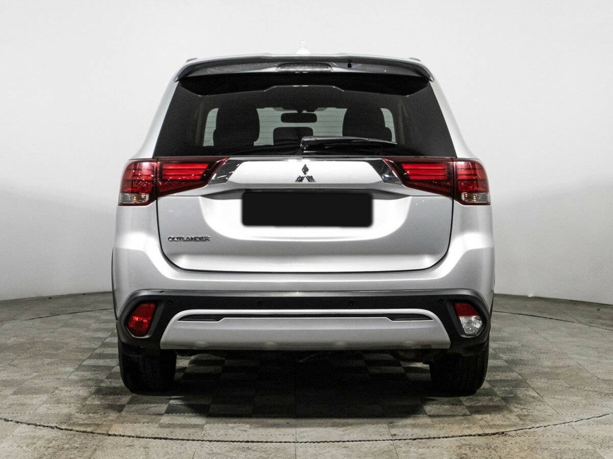 Купить Mitsubishi Outlander с пробегом. Фото: #5
